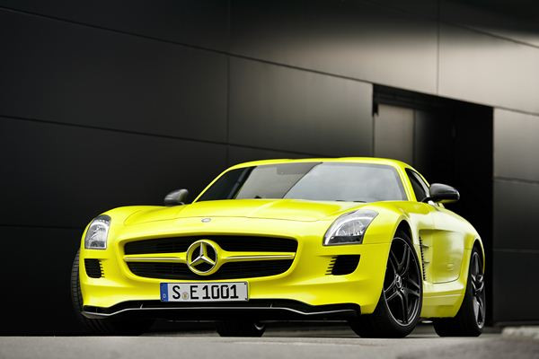 Mercedes développe un prototype électrique de voiture ultra sportive