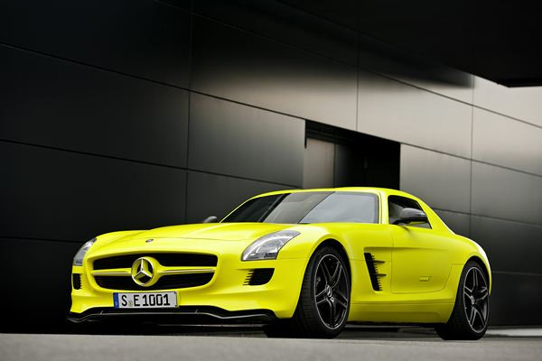Mercedes développe un prototype électrique de voiture ultra sportive
