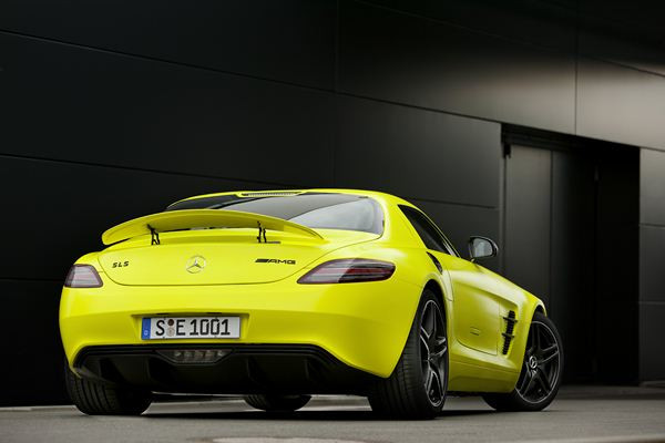 Mercedes développe un prototype électrique de voiture ultra sportive