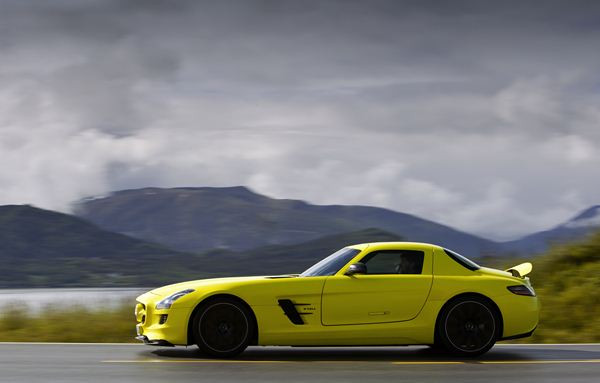 Mercedes développe un prototype électrique de voiture ultra sportive