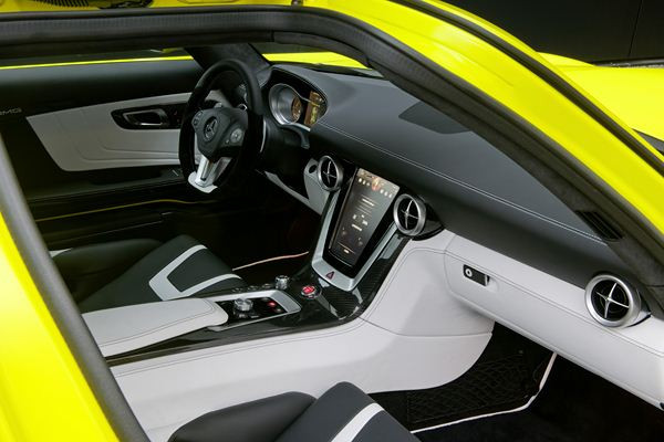 Mercedes développe un prototype électrique de voiture ultra sportive