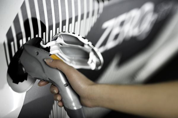 Rouler zéro émission en Citroën C-Zéro coutera 35 350 euros