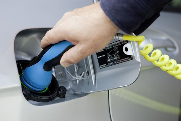 Mercedes lance la production en petite série de 500 Classe A électriques