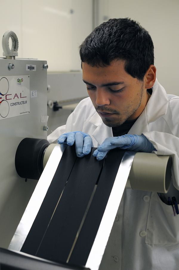 Le CEA développe les futures batteries des véhicules électriques