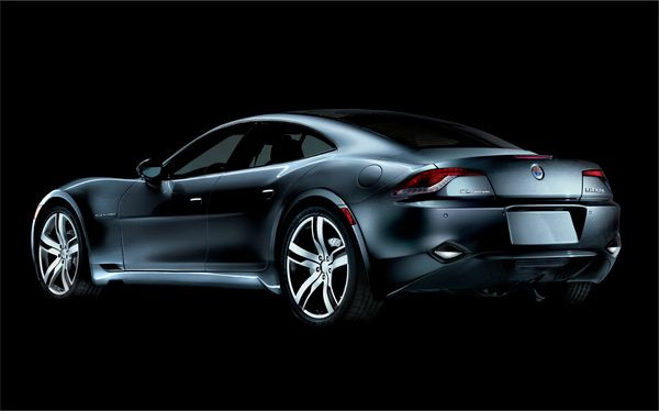 Fisker présente sa berline quatre portes quatre places hybride rechargeable