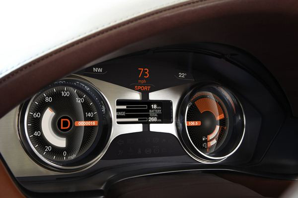 Fisker présente sa berline quatre portes quatre places hybride rechargeable