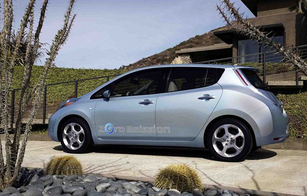 Les cinq finalistes de la voiture écologique de l'année 2011 sont révélés