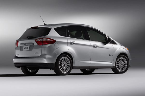 Ford présente un C-Max hybride au salon de Détroit