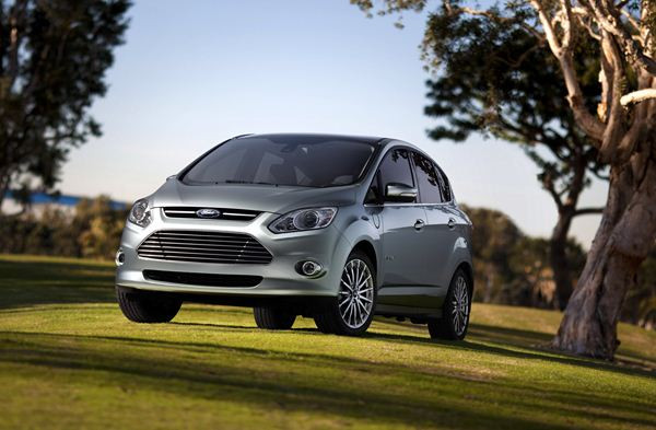 Ford dévoile un C-Max Energi hybride rechargeable à Détroit