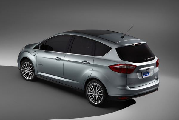 Ford dévoile un C-Max Energi hybride rechargeable à Détroit