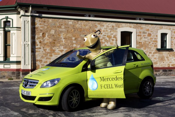 Un tour du monde de plus de 30 000 km en Mercedes Classe B F-Cell à pile à combustible