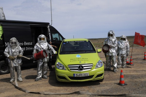 Un tour du monde de plus de 30 000 km en Mercedes Classe B F-Cell à pile à combustible