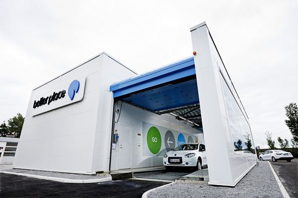 Better Place ouvre la première station d’échange de batteries en Europe