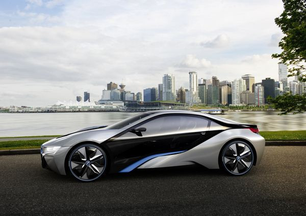 La BMW i8 Concept se dévoile