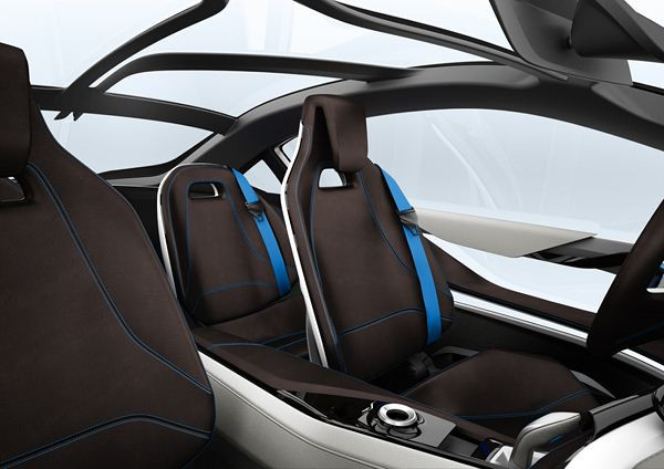 La BMW i8 Concept se dévoile