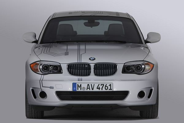 Une phase d’expérimentation de la Bmw ActiveE à propulsion électrique en 2012