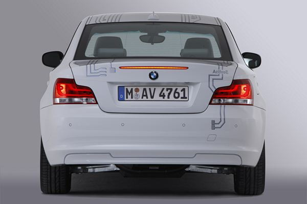 Une phase d’expérimentation de la Bmw ActiveE à propulsion électrique en 2012