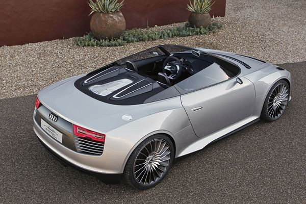 Des émissions de CO2 de 59 g au km pour l'Audi e-tron Spyder hybride diesel