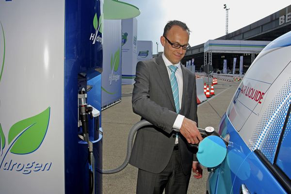 Le véhicule électrique à hydrogène en approche