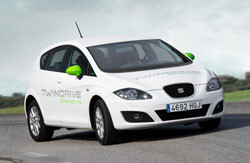 Seat présente un prototype de Seat Leon hybride rechargeable