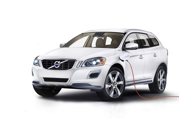 Volvo présente un concept de XC60 hybride essence rechargeable