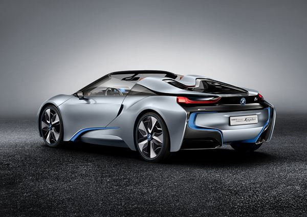 BMW dévoile le i8 Concept Spyder
