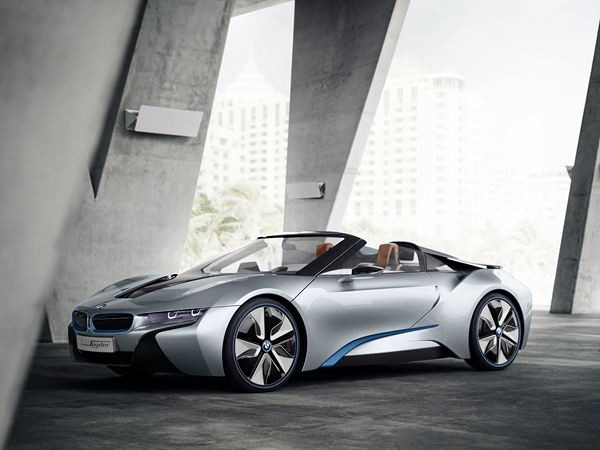 BMW dévoile le i8 Concept Spyder