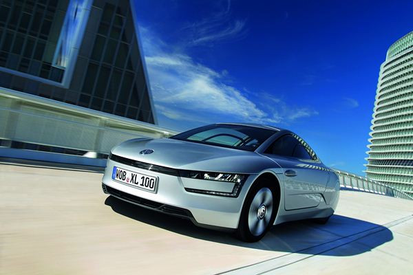 La voiture 1 litre de consommation de Volkswagen passe de la vision à la très petite série