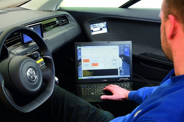 La voiture 1 litre de consommation de Volkswagen passe de la vision à la très petite série