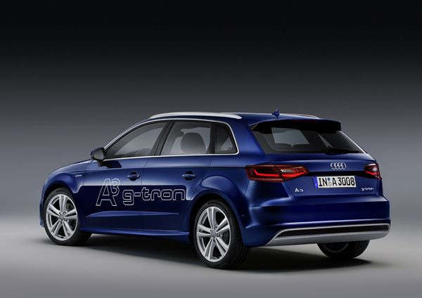 Une Audi A3 Sportback g-tron au fonctionnement bivalent qui roule au gaz et à l'essence