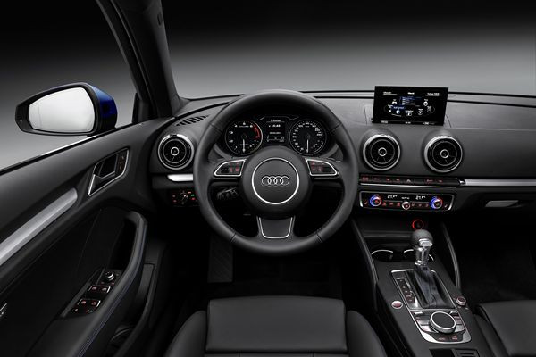 Une Audi A3 Sportback g-tron au fonctionnement bivalent qui roule au gaz et à l'essence