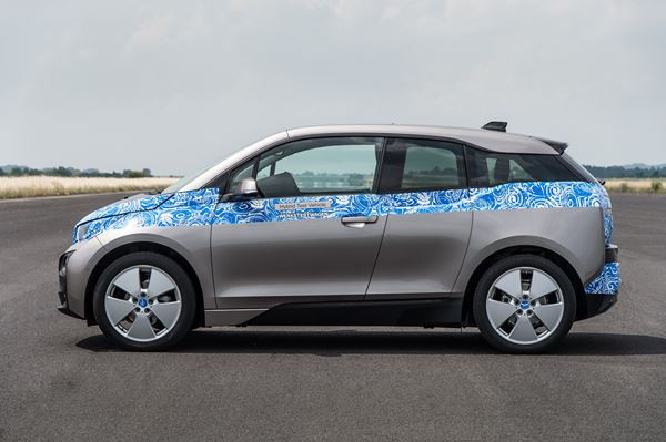 La BMW i3 avec prolongateur d’autonomie affiche une autonomie totale de 300 kilomètres
