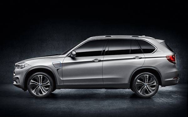 Un BMW Concept X5 eDrive à transmission intégrale et technologie hybride