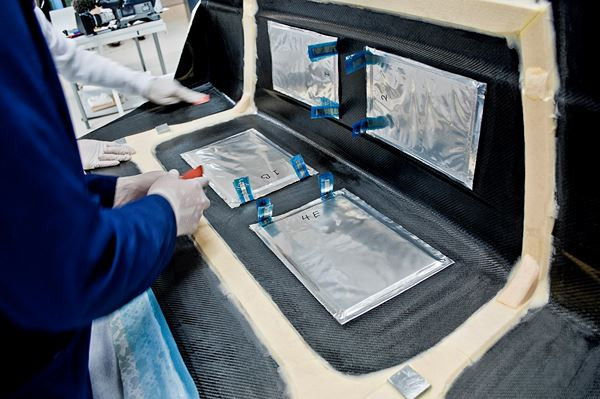Des composants structurels légers pour le stockage d’énergie des véhicules électriques
