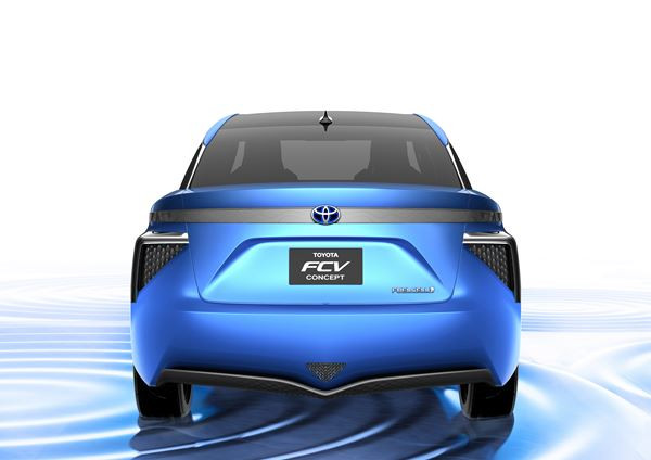 Le concept Toyota FCV anticipe le véhicule à pile à combustible de Toyota
