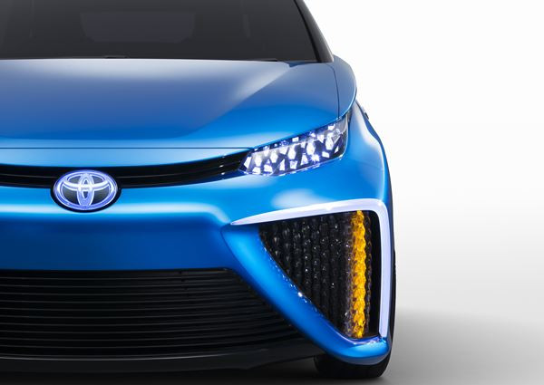 Le concept Toyota FCV anticipe le véhicule à pile à combustible de Toyota