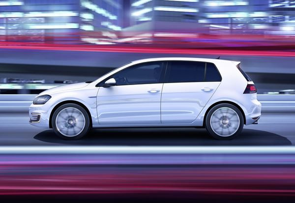 La Volkswagen Golf GTE hybride plug-in essence consomme 1,5 litre aux 100 km