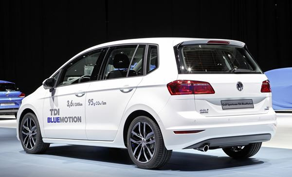 La Volkswagen Golf Sportsvan TDI BlueMotion affiche une consommation mixte de 3,6 l/100 km
