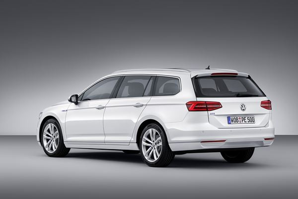 La Volkswagen Passat adopte la technologie hybride rechargeable