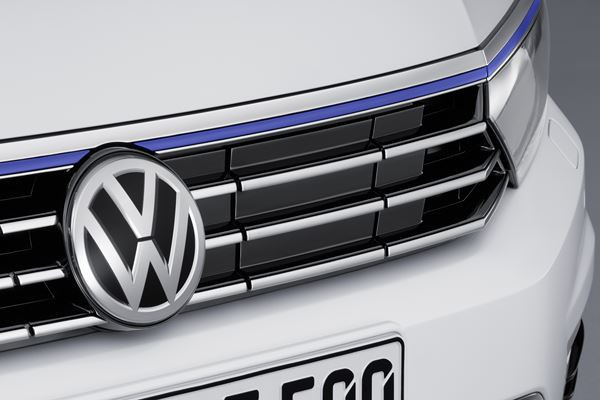 La Volkswagen Passat adopte la technologie hybride rechargeable