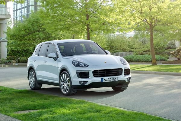 Le Porsche Cayenne S E-Hybrid affiche une consommation de 3,4 litres aux 100 kilomètres