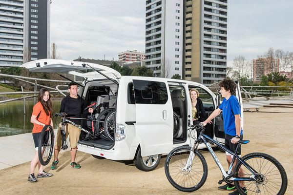 Le Nissan Evalia e-NV200 électrique se décline en version sept places