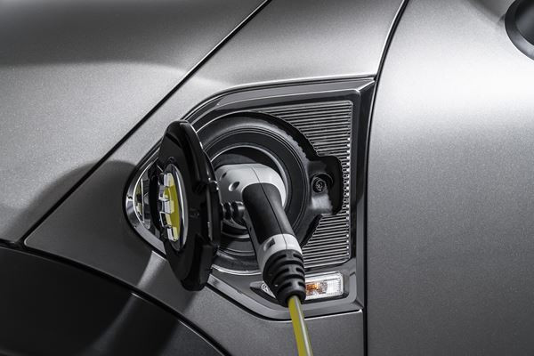 Le Mini Countryman adopte une motorisation hybride essence rechargeable