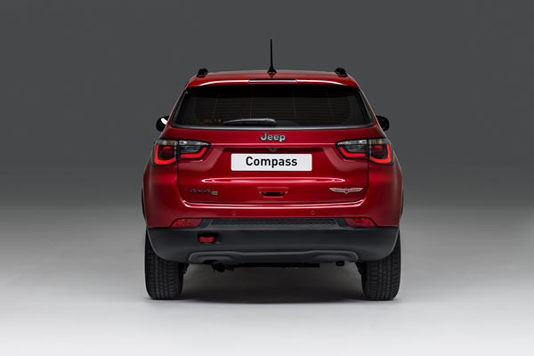 La Jeep Compass adopte la technologie hybride rechargeable