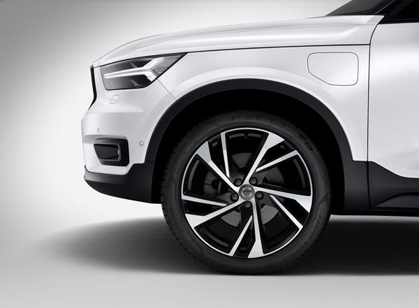 Le Volvo XC40 se décline en version hybride rechargeable