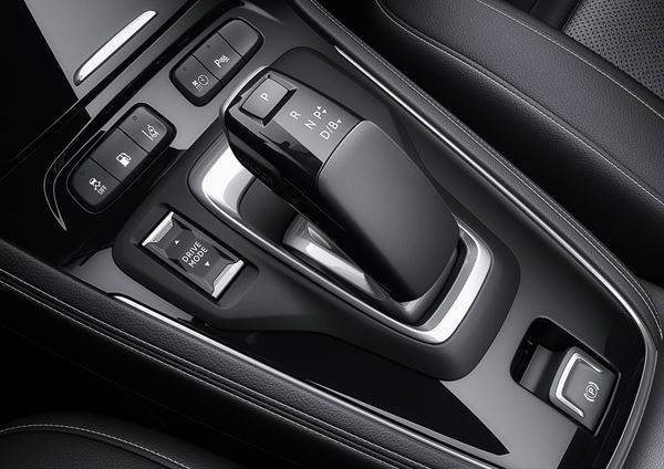 L'Opel Grandland X hybride rechargeable dispose de 300 ch et quatre roues motrices