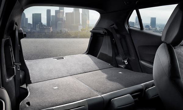 Le SUV électrique Peugeot e-2008 revendique une autonomie WLTP de 310 km
