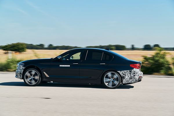 Le prototype électrique BMW Power BEV débite plus de 720 ch