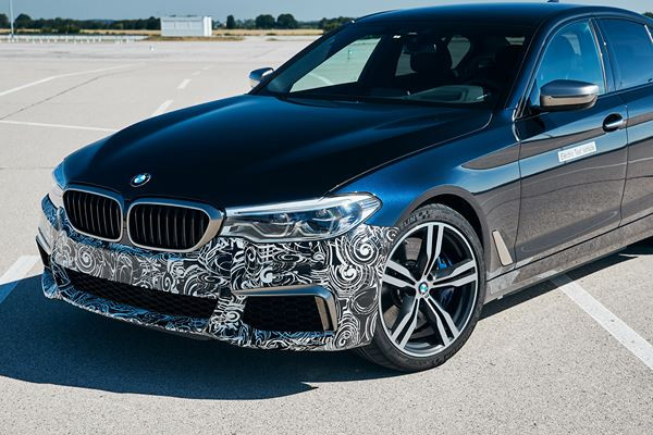 Le prototype électrique BMW Power BEV débite plus de 720 ch