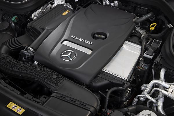 Le Mercedes GLC 300 e 4MATIC affiche une autonomie électrique NEDC de 46-49 km